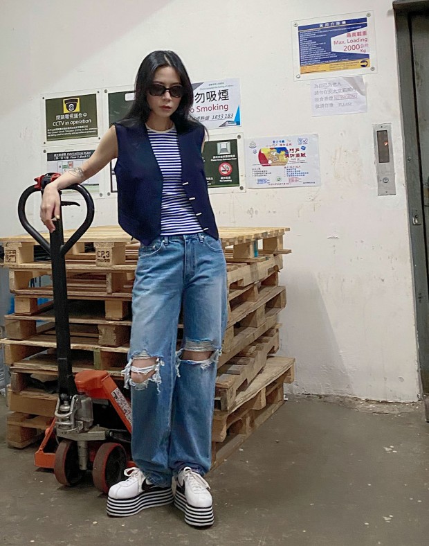 Y2K Low Rise Ripped Jeans #220430