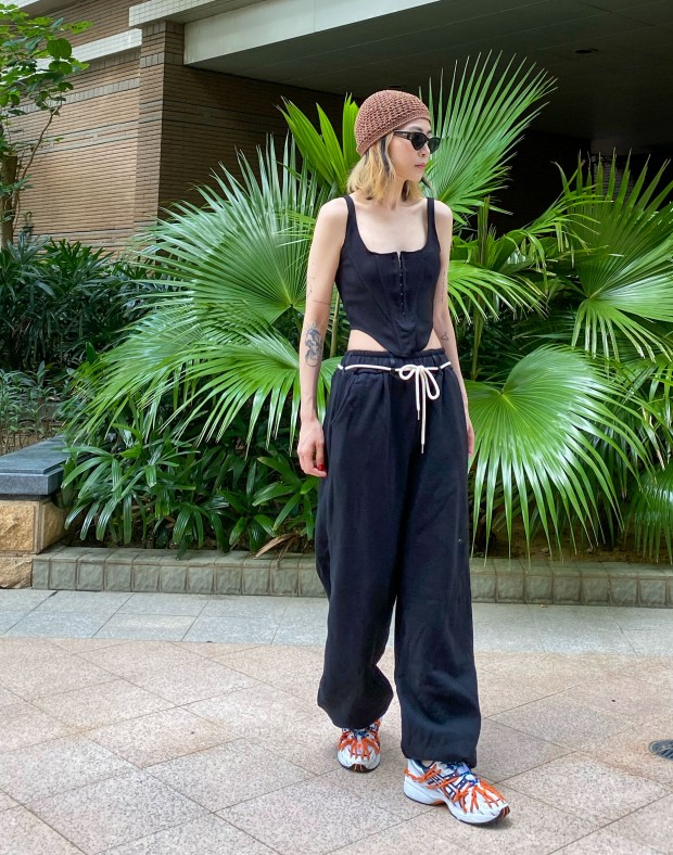 Black Sweat Pants with Long Rope #221007