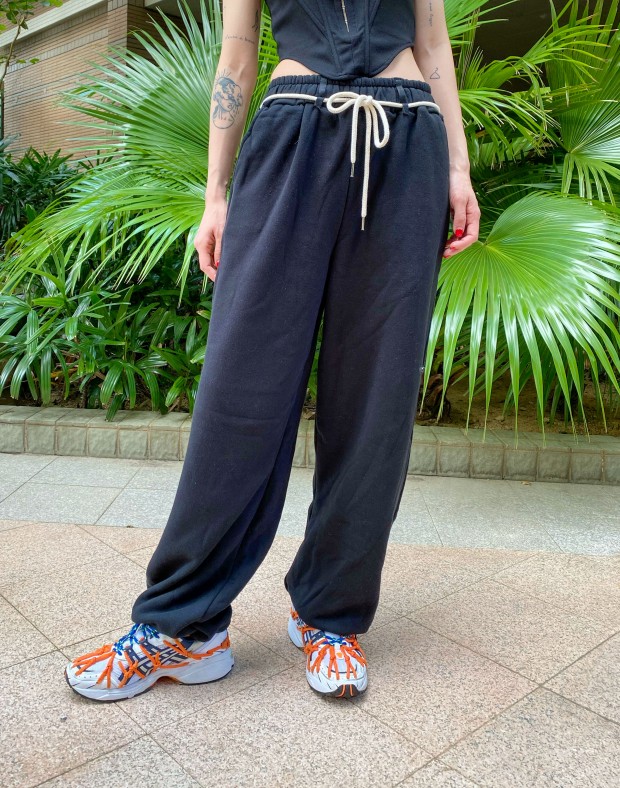 Black Sweat Pants with Long Rope #221007