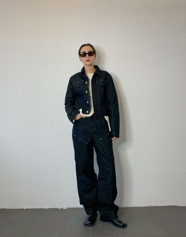 Black Jeans #240205